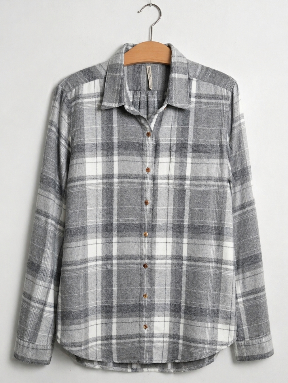 KÜHL Women’s Plaid Button Down Shirt Gray Flannel Size Medium